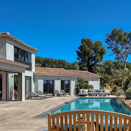 Terre De Provence-luxurious Villa-pool-sea View